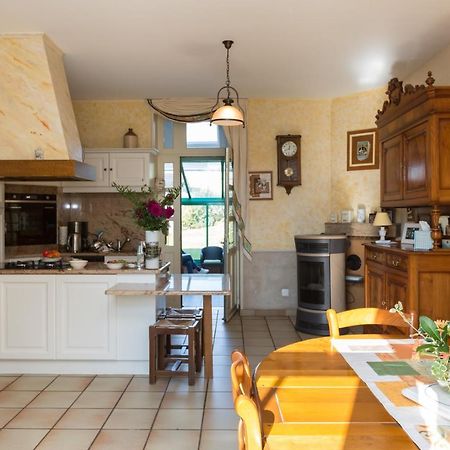 Chambres D'Hotes Du Chalet De Caharet Pipriac Esterno foto