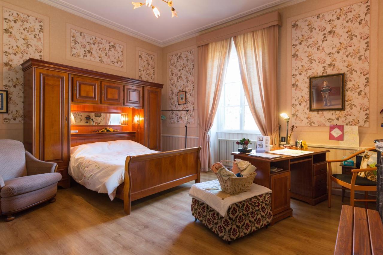 Chambres D'Hotes Du Chalet De Caharet Pipriac Esterno foto