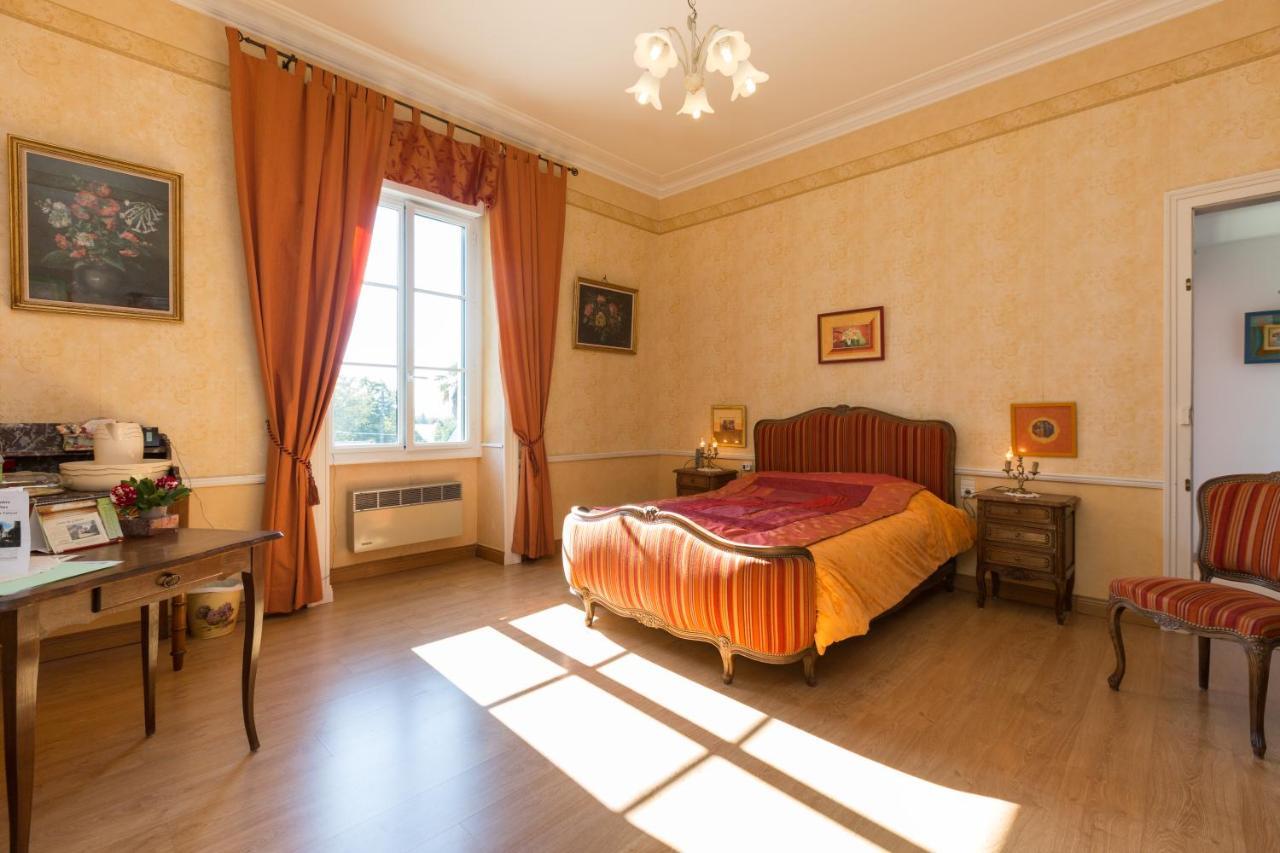 Chambres D'Hotes Du Chalet De Caharet Pipriac Esterno foto